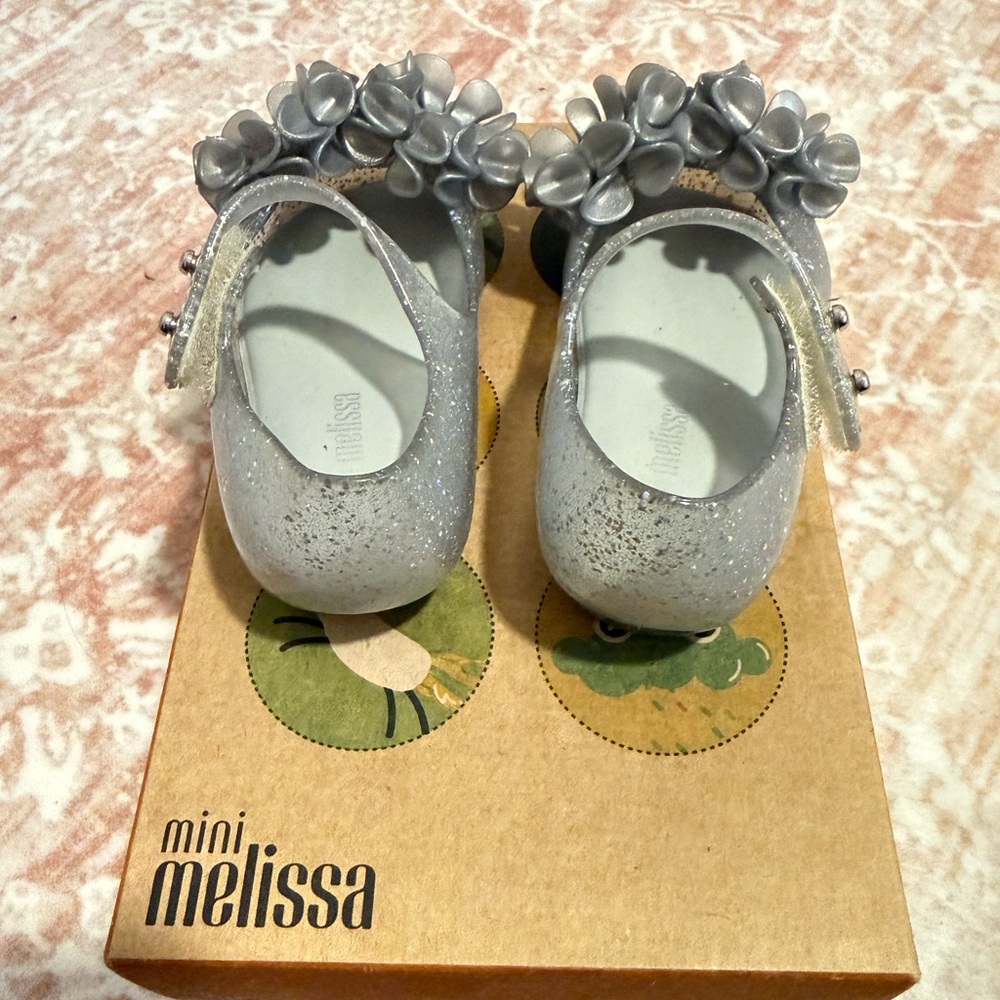 Melissa Kids Silver Glitter Floral Mary Jane Sandals - Picture 2 of 6